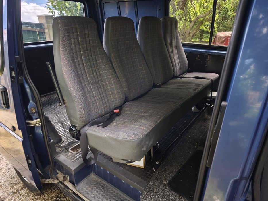 Ford Transit 7 lugares 93