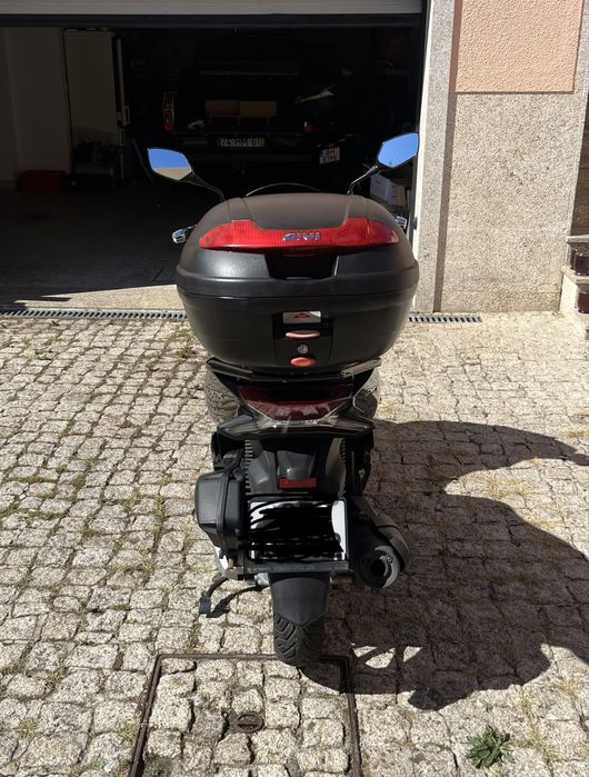 Honda PCX 125– Excelente estado + Mala incluída