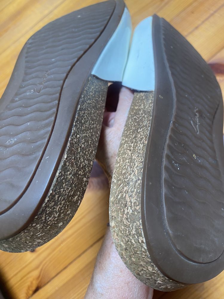 Klapki profilowane Clarks 39,5