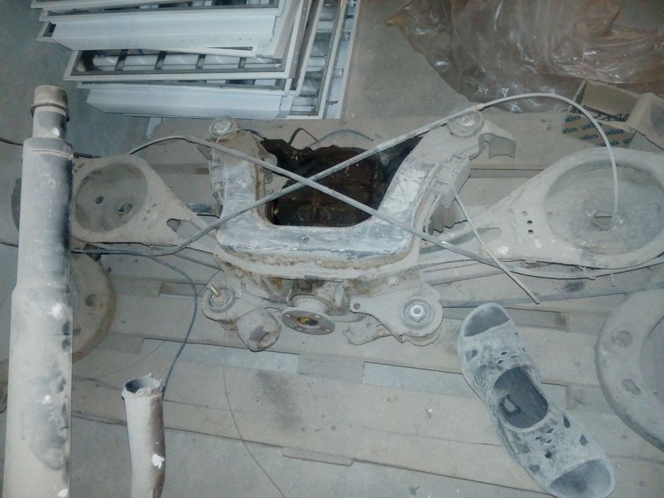 Міст від BMW 18i