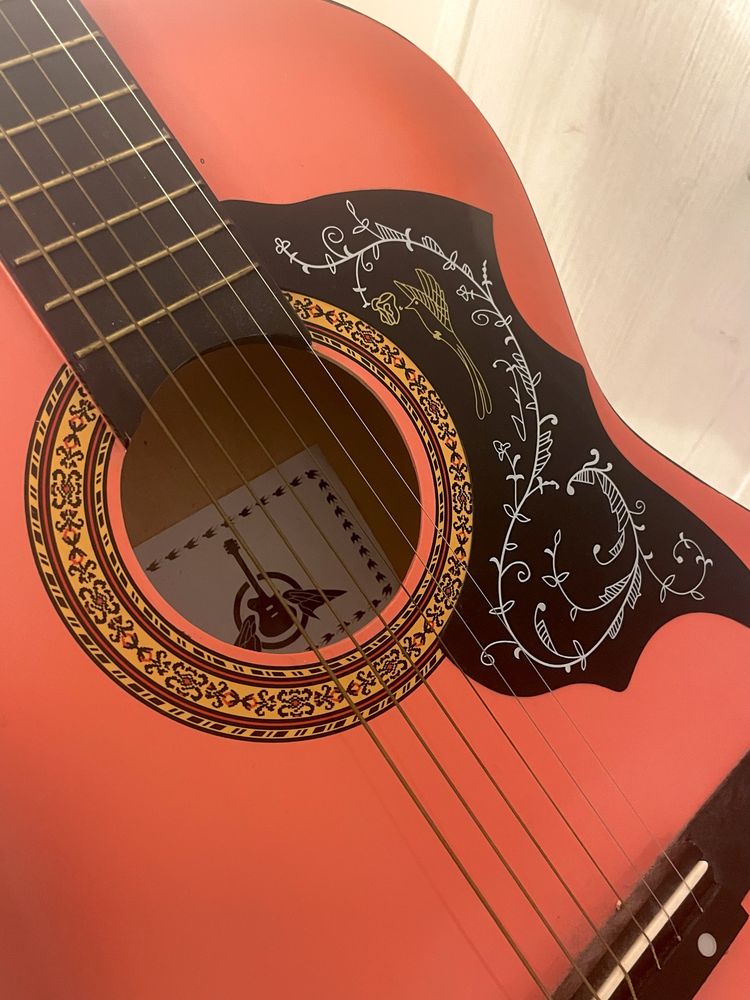 Gitara klasyczna różowa