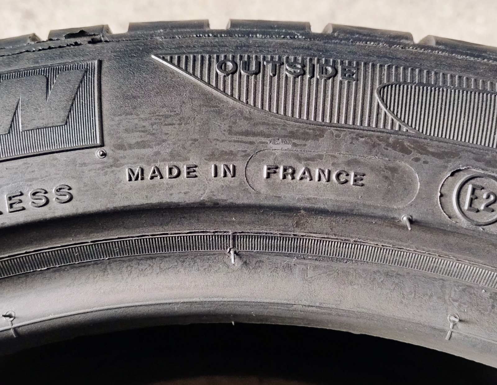 Шини літні R17 225/45 Michelin Primacy HP