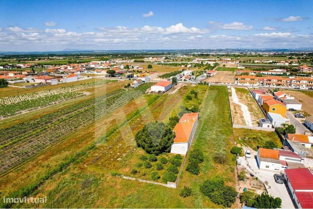 VENDA | Terreno Urbano com 2900m2 nas Fazendas de Almeirim, Almeirim