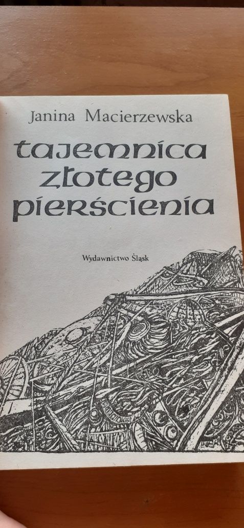 Książka Tajemnica złotego pierścienia