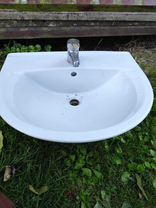 Umywalka używana Cersanit 60 cm