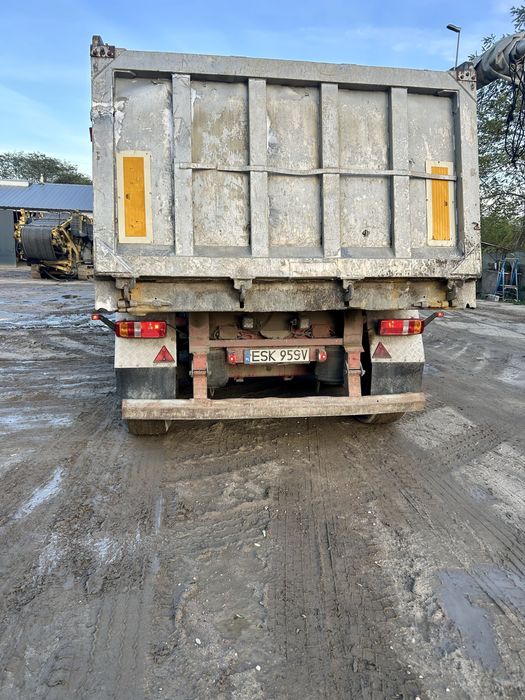 Naczepa wywrotka Stas