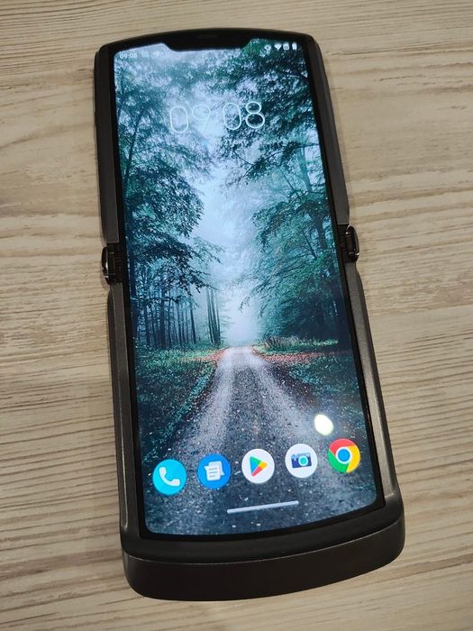 Motorola 5g торг.