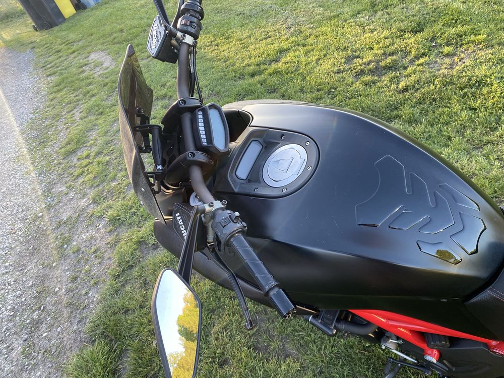 Ducati Diavel 1200