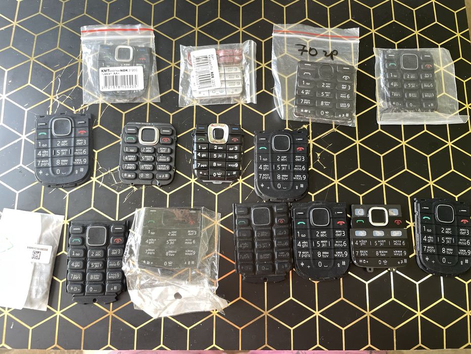 Nokia 3230 Nokia 3120C різні клавіатури