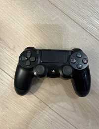 PS4 wraz z padem i grą