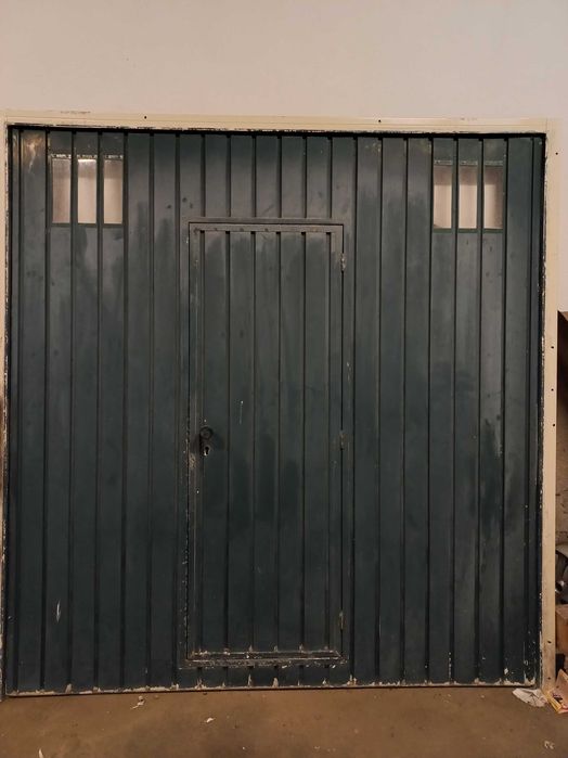 Portão de garagem basculante