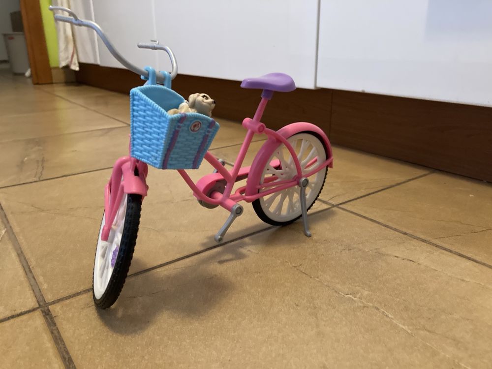 Rower z koszyczkiem dla Barbie