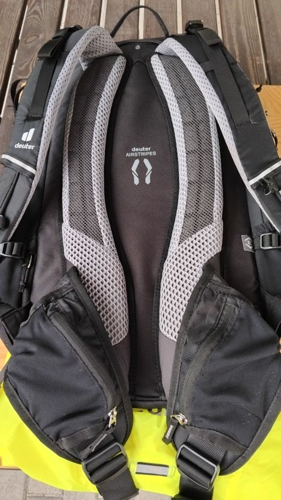 Plecak rowerowy Deuter Trans Alpine 32 SL
