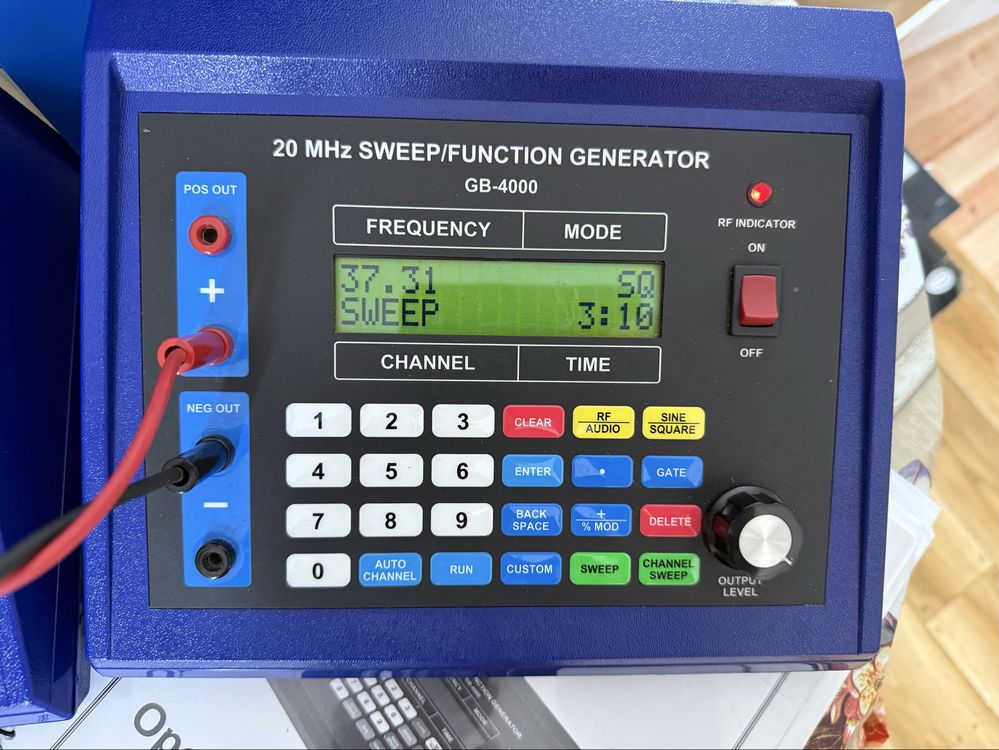 Generator GB 4000 oraz wzmacniacz SR4