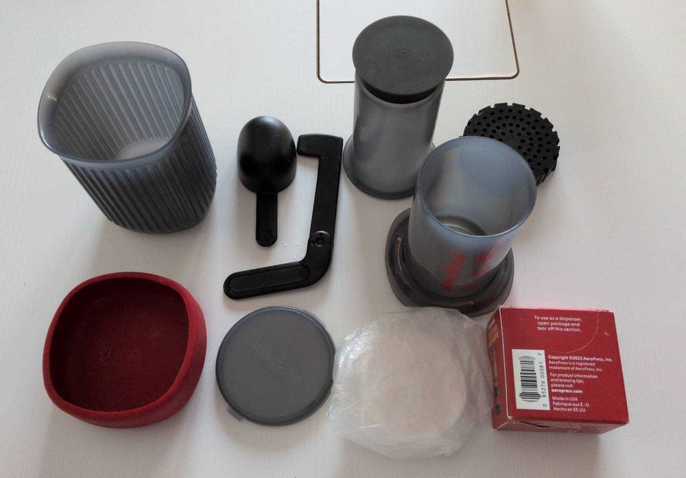 Podróżny zaparzacz do kawy AeroPress GO