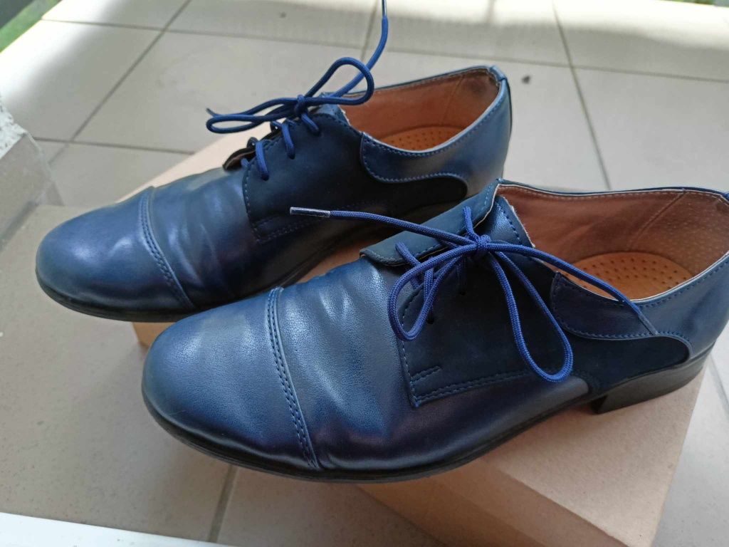 Buty skórzane granatowe KMK komunia 35