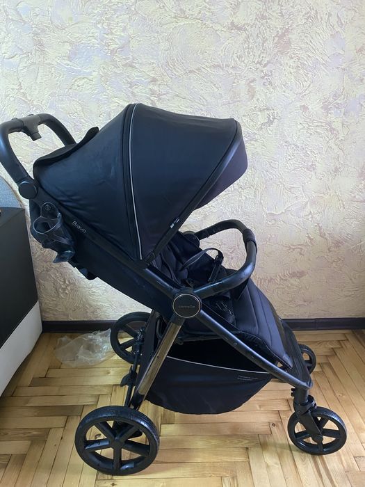 Коляска прогулочная Carrelo