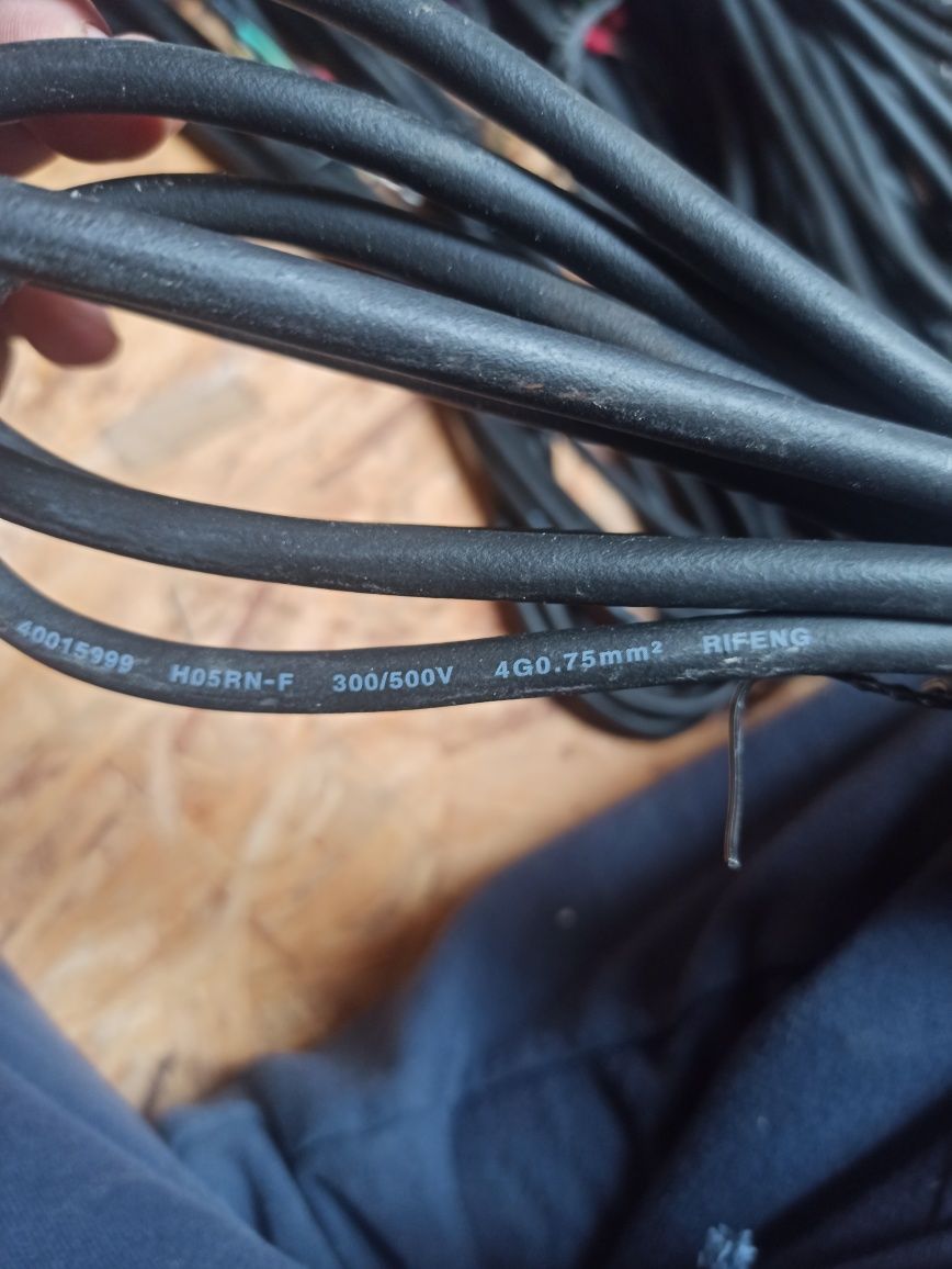 Przewody kable elastyczne dl 4 m z końcówkami