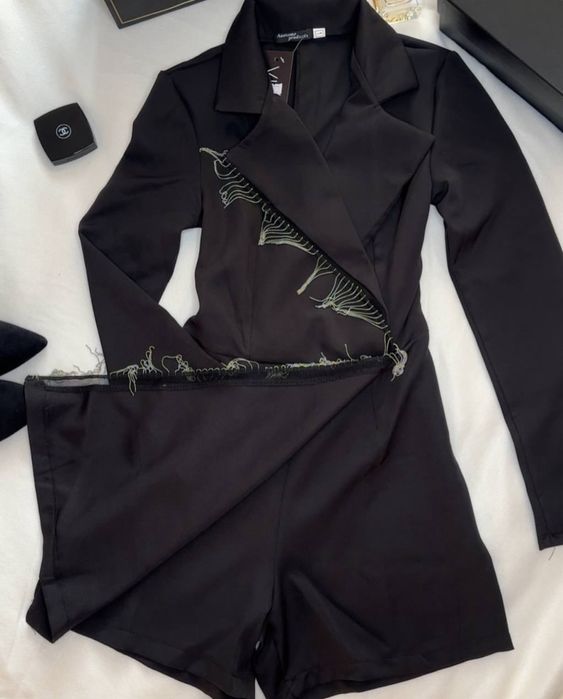 Комбінезон з шортами