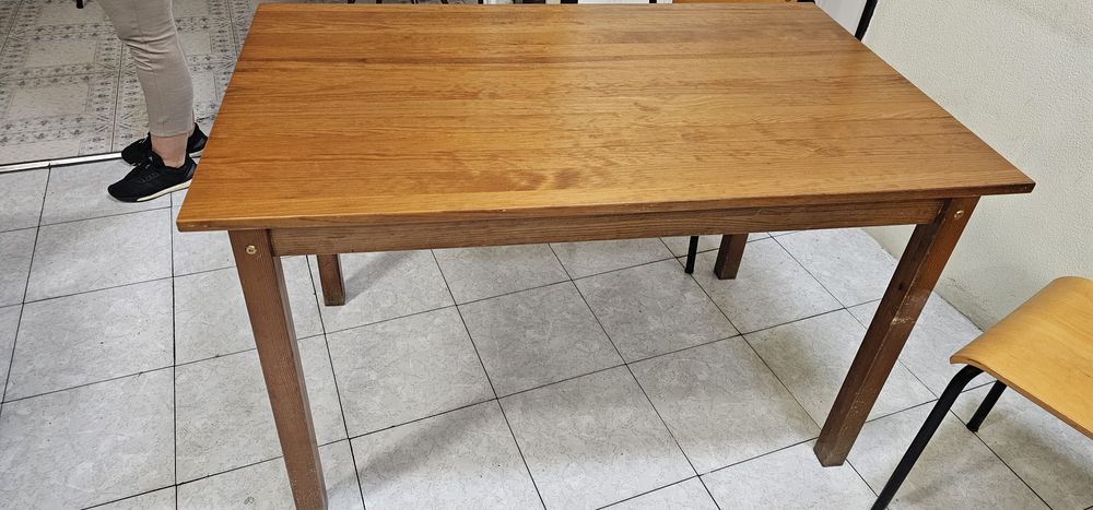 Mesas de madeira bonitas 120 x 74,5 x 74,5
