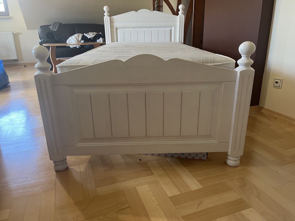 Łóżko pojedyncze + materac