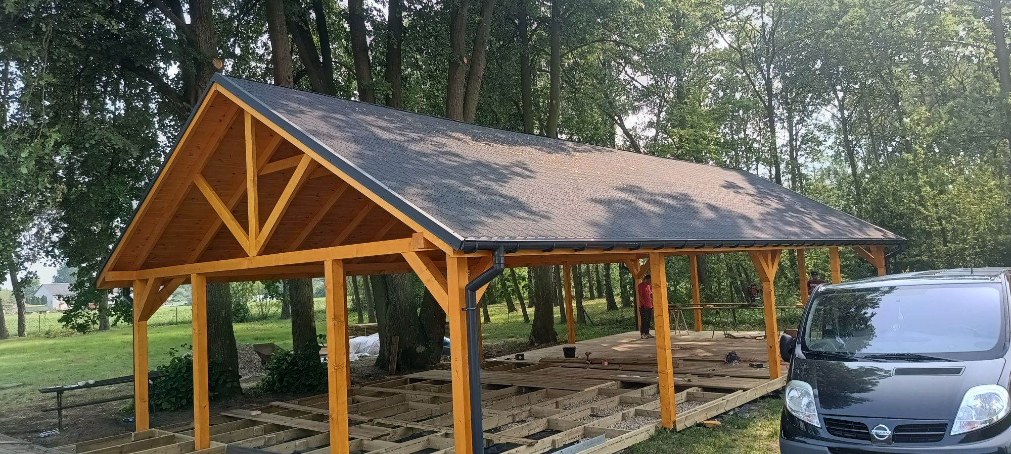 Zadaszenia pod samochód, wiaty, zabudowy