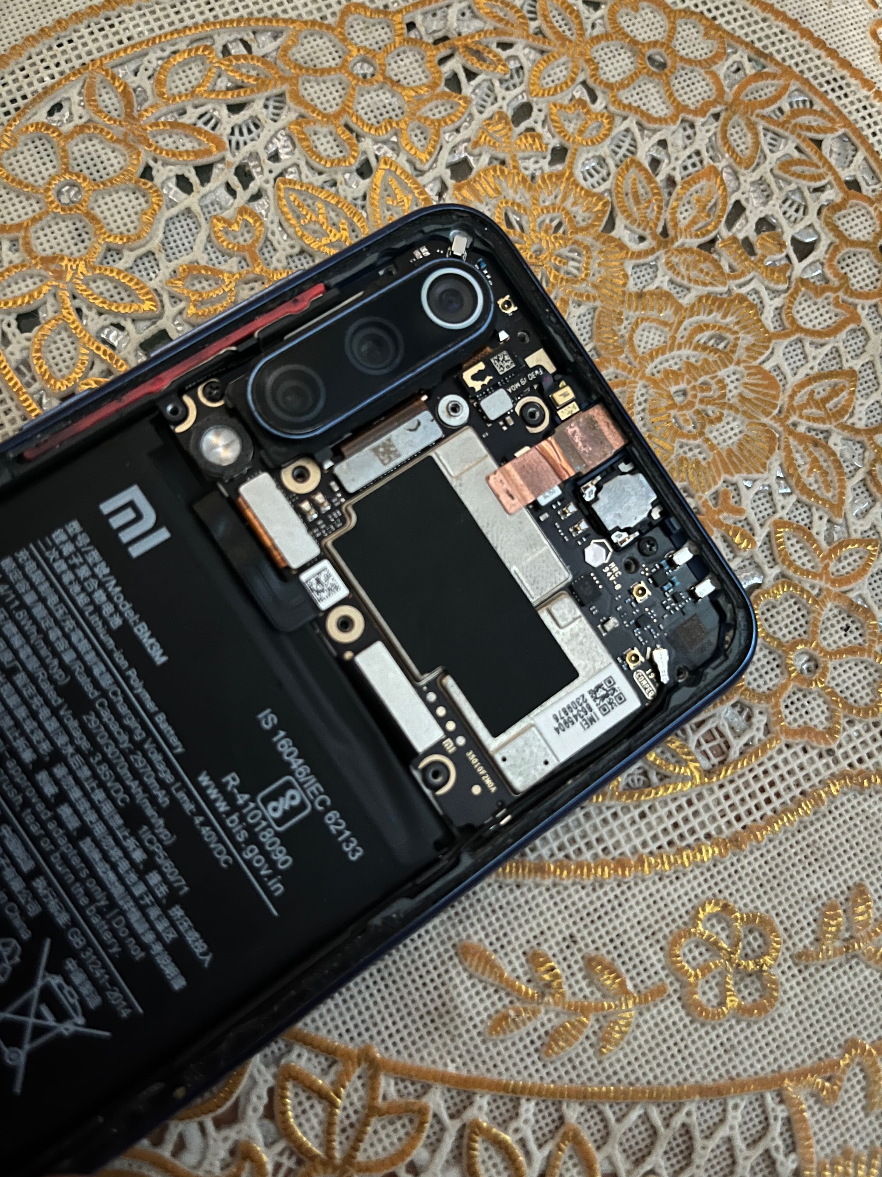 Плата та основна камера Xiaomi Mi 9 Se 128Gb