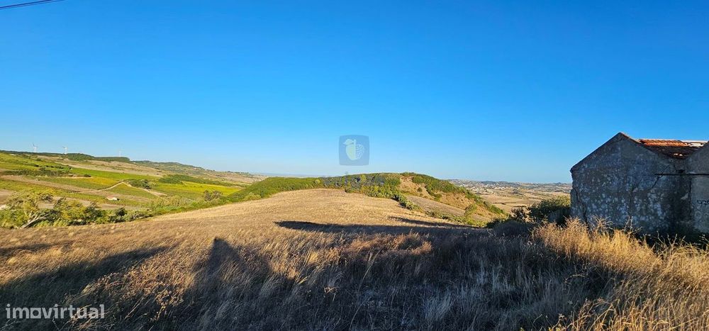 Terreno Misto com viabiliade de construção em Arruda dos Vinhos