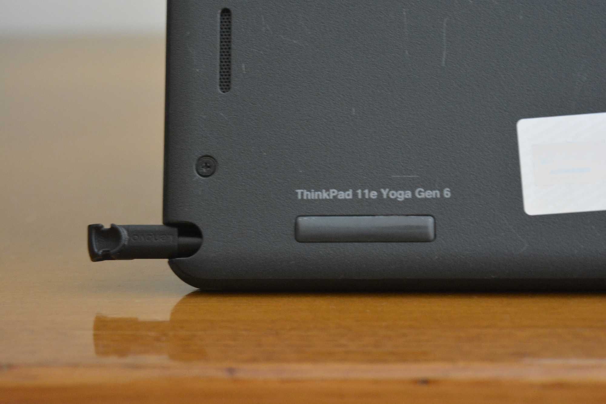 Portátil Lenovo Thinkpad Yoga 11e - M3-8100Y | 4GB | 120GB
