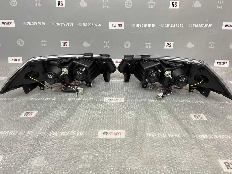 Фари передні на Renault Megane 2 (рено меган 2) 2002 -2006 601209DE