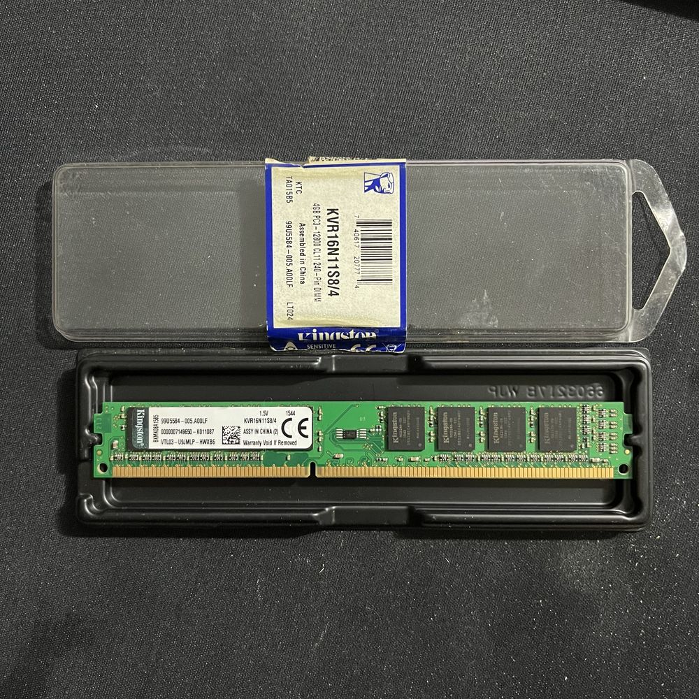 Оперативна пам'ять Kingston 4 GB DDR3 1600 MHz (KVR16N11S8/4)