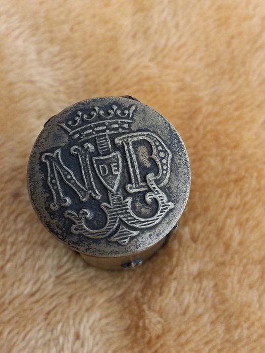 Zabytkowy relikwiarz