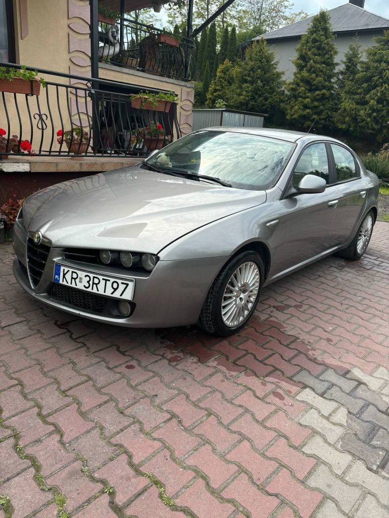 Sprzedam Alfę Romeo 159 2.4Jtdm