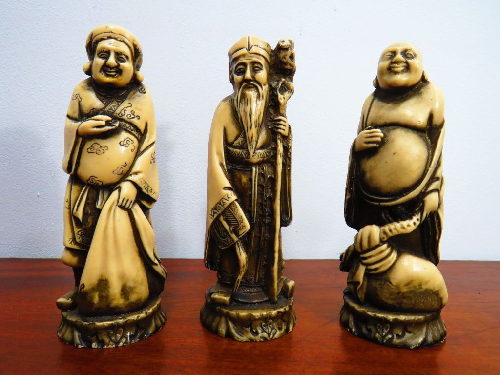 Conjunto de 3 figuras chinesas.