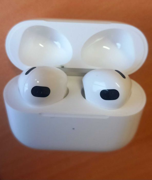 Airpods 3ª Geração APPLE (In Ear - Microfone - Branco)