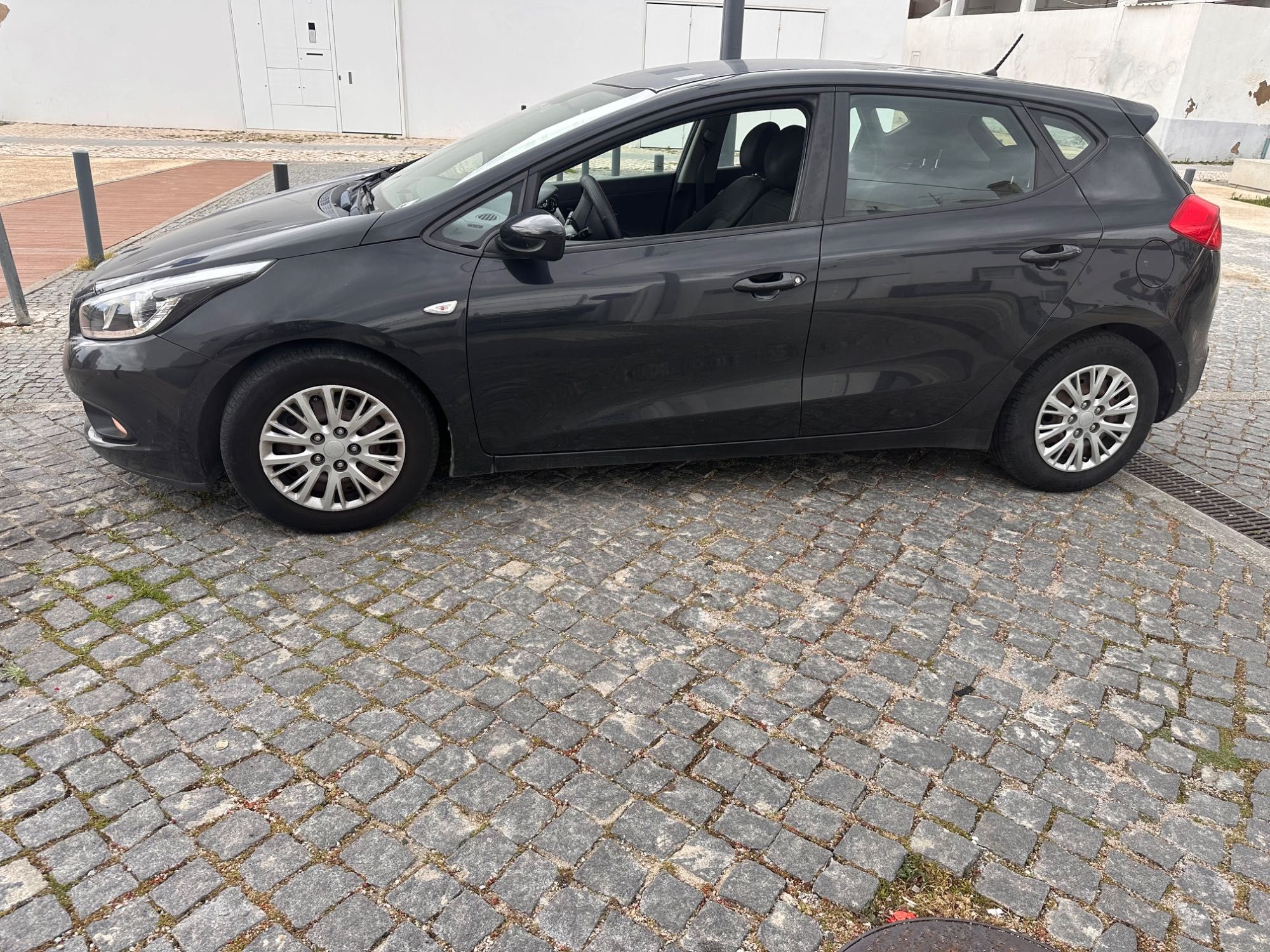 Kia Ceed 1.4  gasóleo