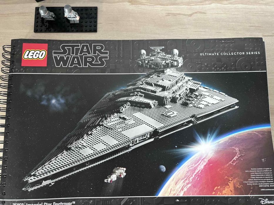 Lego star wars 75252 UCS star destroyer.