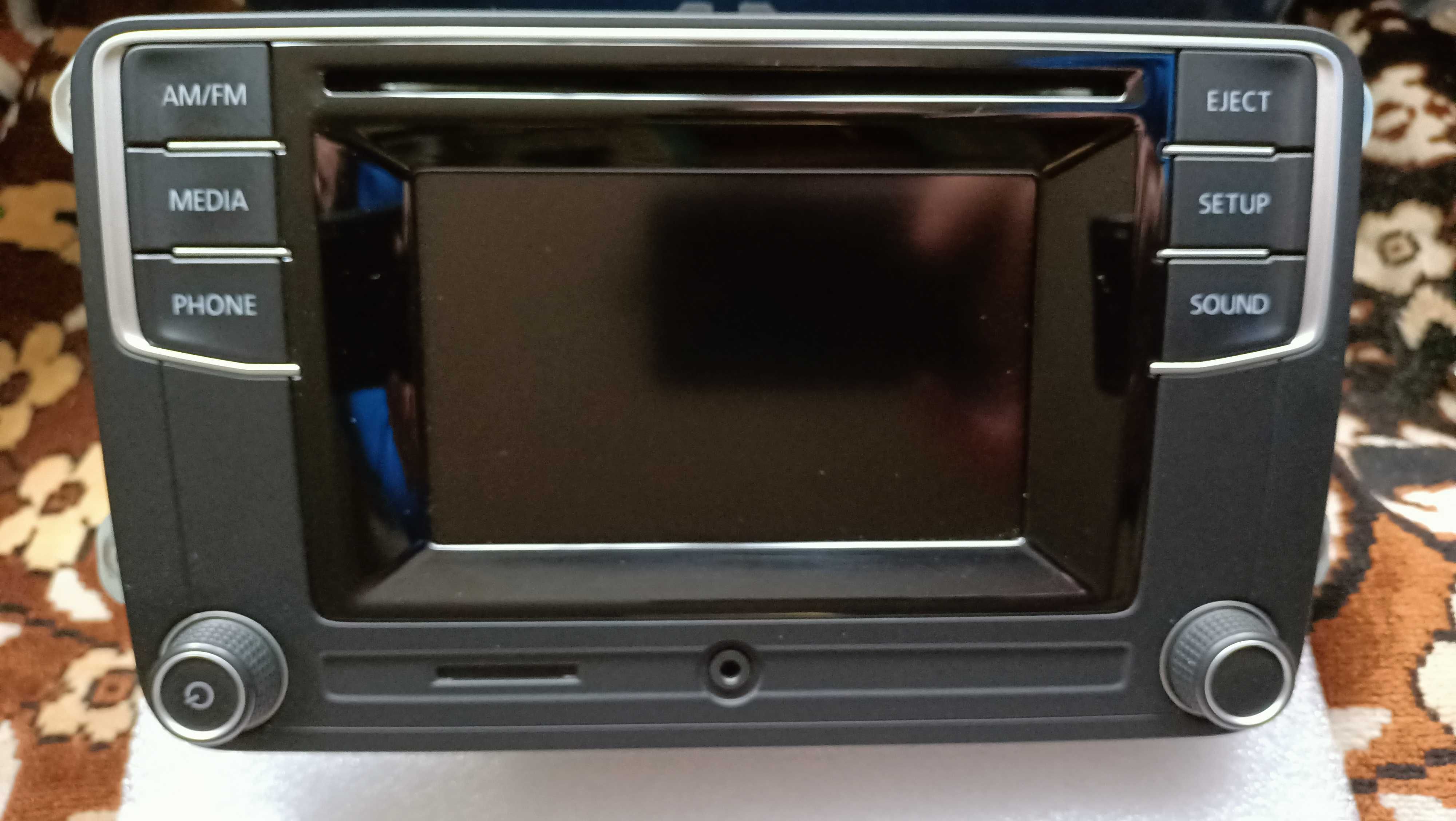 Магнитола ГУ VW TOUCH SCREEN CD PLAYER 561 035 150