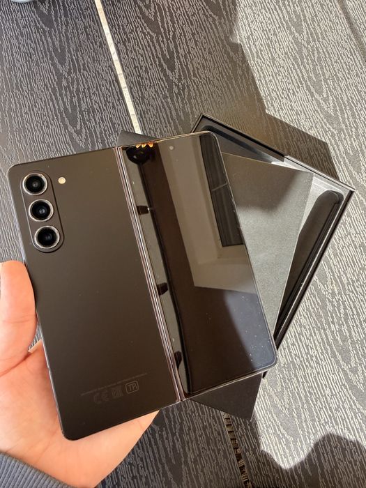 Samsung Galaxy Fold 5 F946B