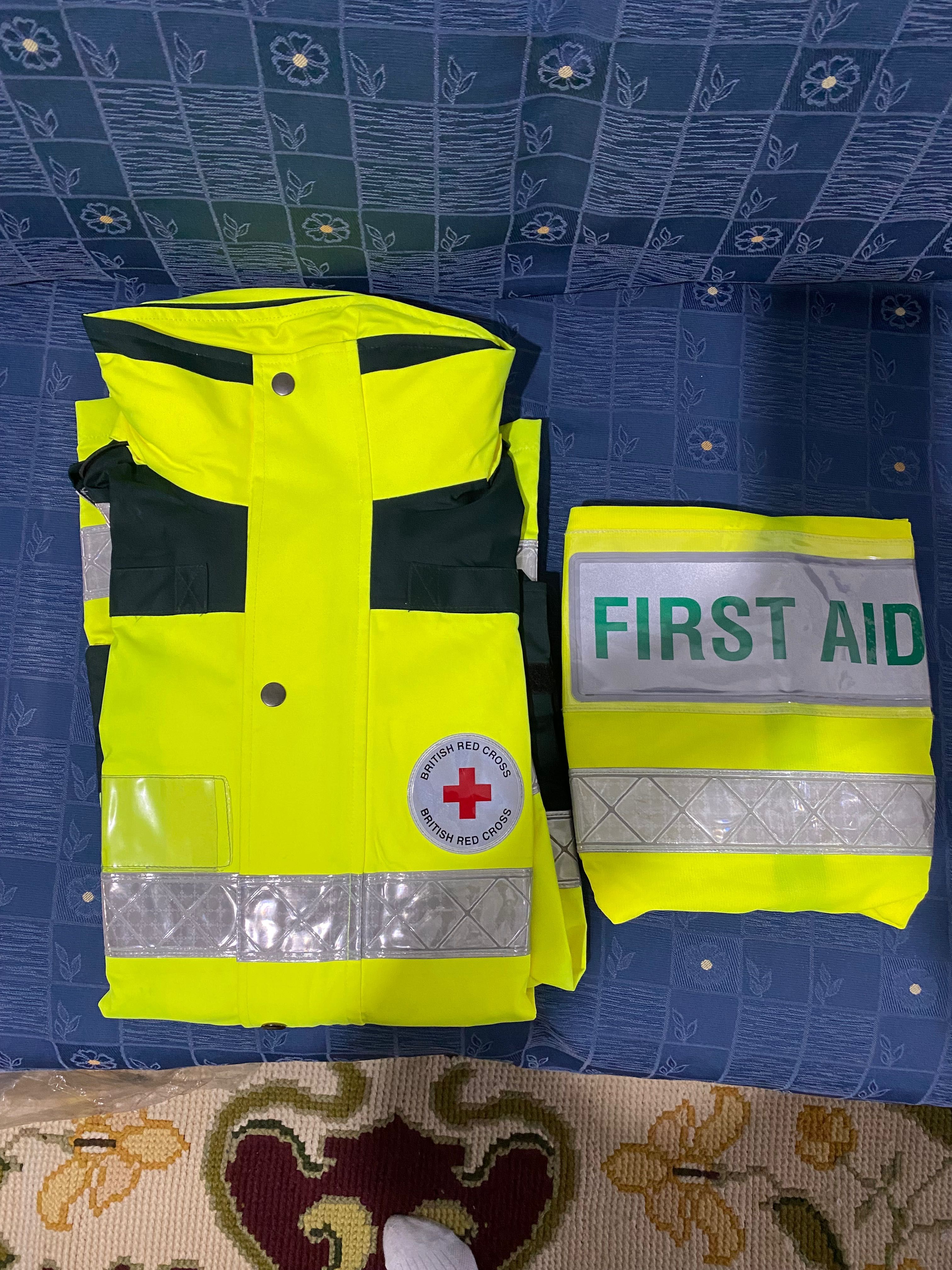 Casaco/colete pro alta visibilidade British Red Cross p/ colecionador