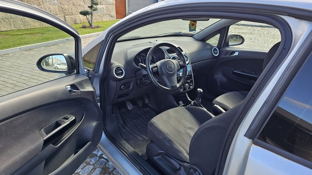 Opel Corsa Black Edition 2011