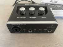 Placa de som Behringer U-Phoria UM-2