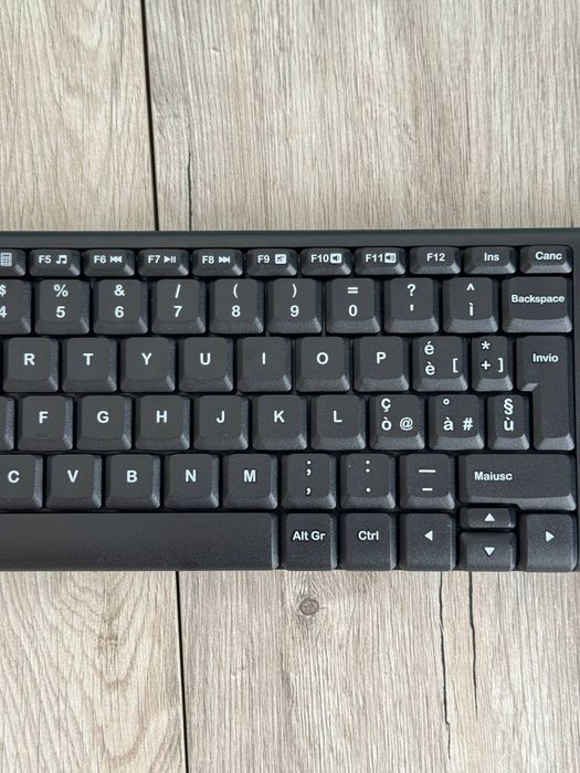 Комплект (клавіатура, миша) Logitech MK220 Black IT (920-003721)