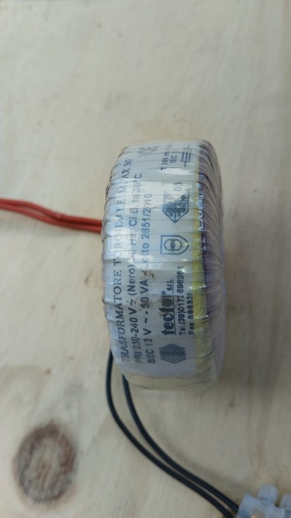 Блоки живлення,нові та б/в, на 12 V  від 3 до 20 А