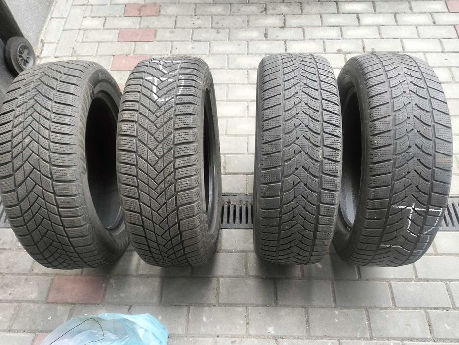 Dunlop Winter Sport 5 SUV 215/60 R17 96 H + 4× Felga stalowa 5 x 114.3
