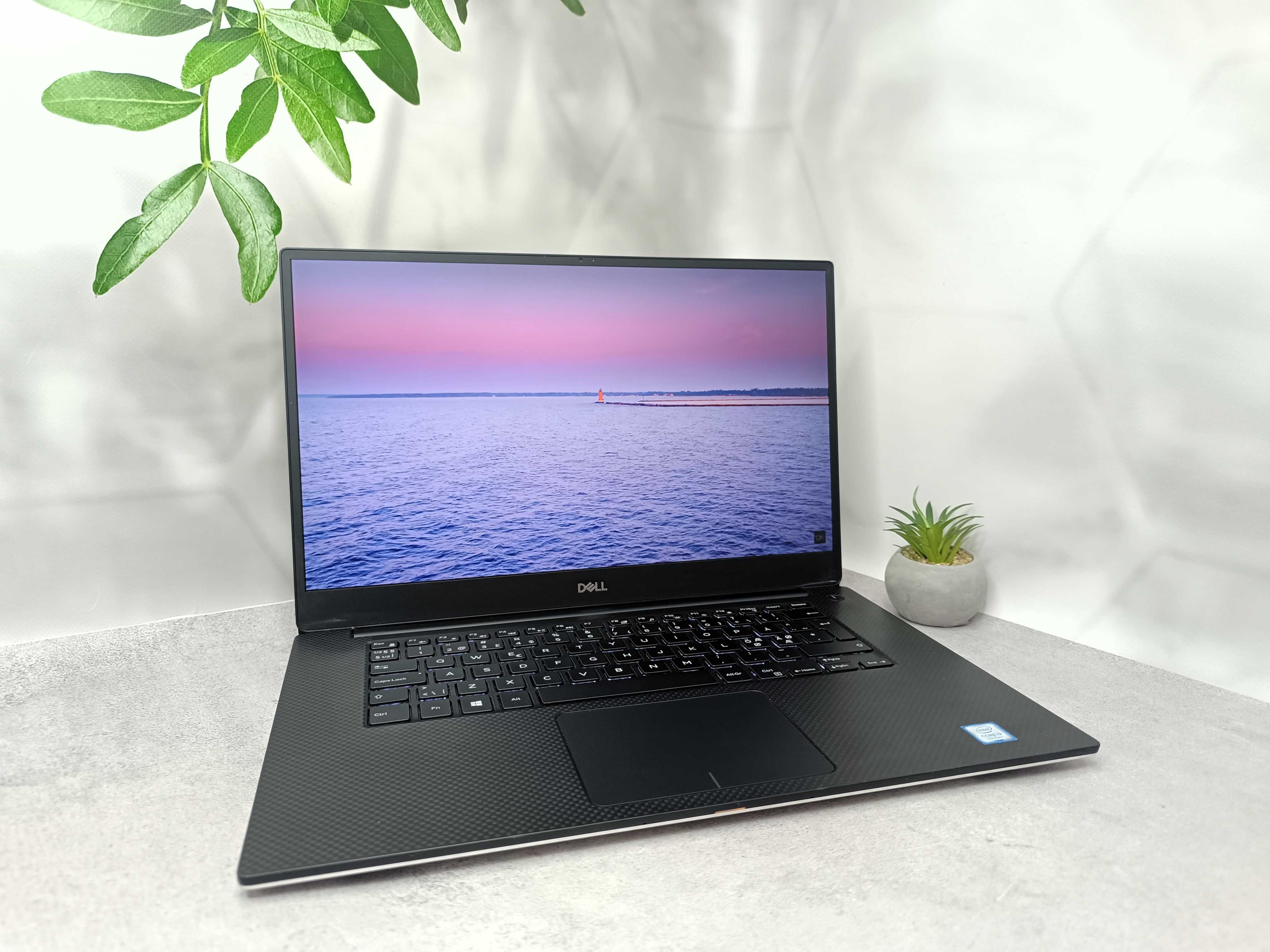 Quadro T2000 4 GB/32/SSD 1TB/Dell Precision 5540/i9-9880H/8 ядер/IPS
