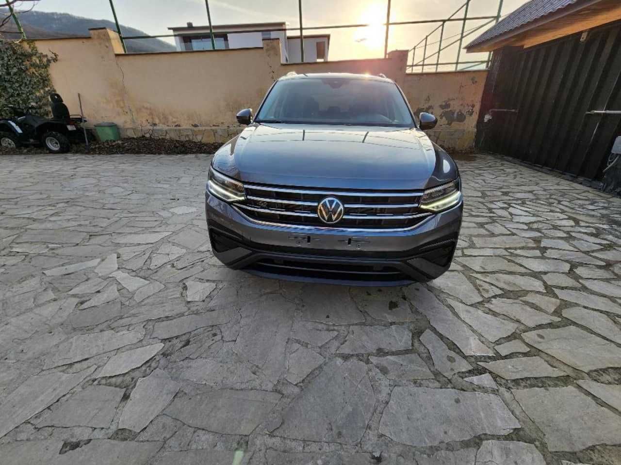 Volkswagen Tiguan 2022 SE