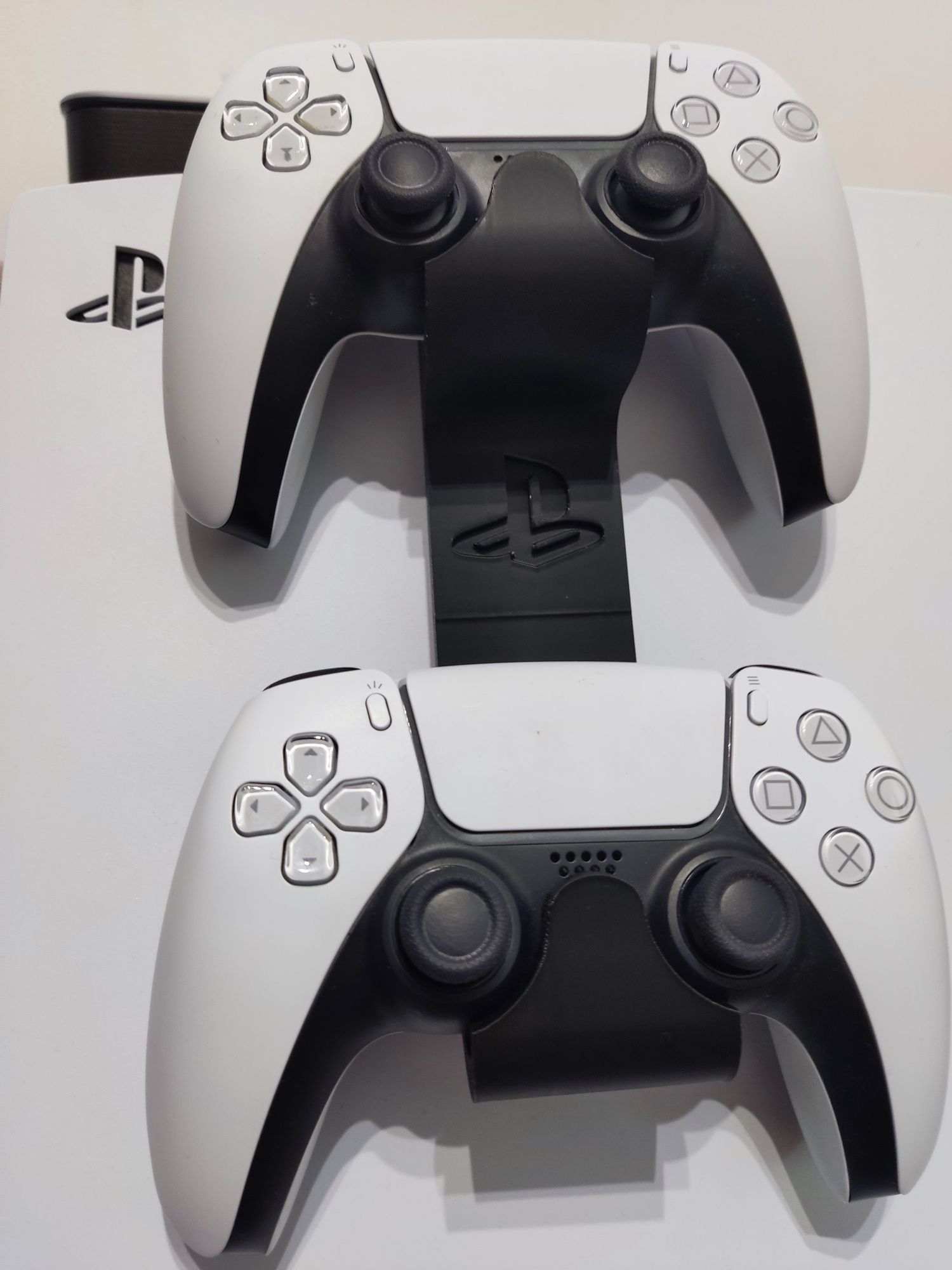 Uchwyt na dwa pady PlayStation 5