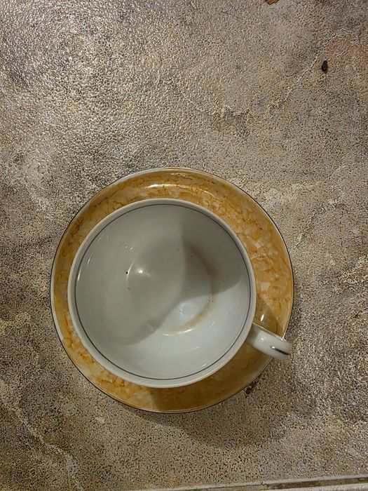 Komplet 12 filiżanek z spodkami