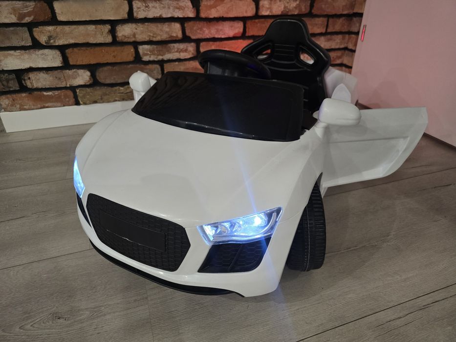 Duże auto dla dziecka na akumulator z pilotem